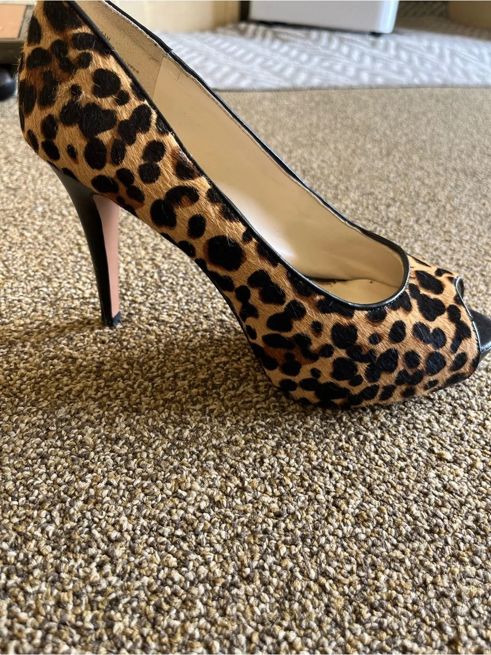 Nine West leopard print heels - like new